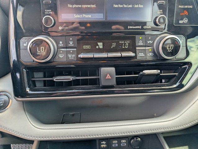 2022 Toyota Highlander XLE
