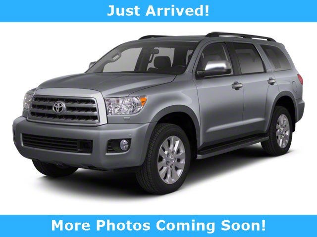 2012 Toyota Sequoia 5.7 Auto Platinum's photo