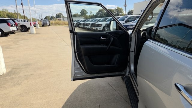 2022 INFINITI QX80 LUXE