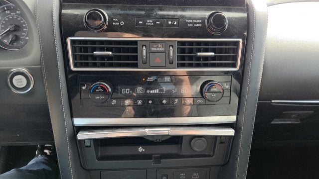 2022 INFINITI QX80 LUXE