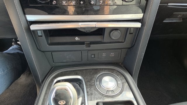 2022 INFINITI QX80 LUXE