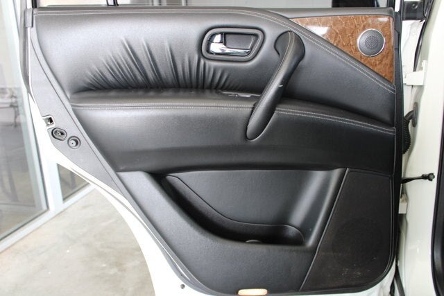 2016 INFINITI QX80 Base