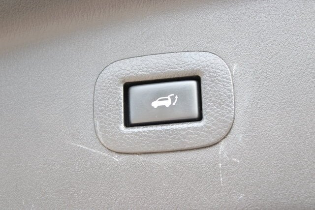 2016 INFINITI QX80 Base