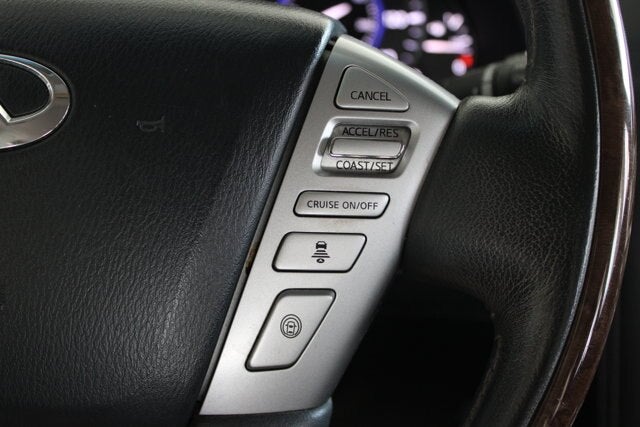 2016 INFINITI QX80 Base