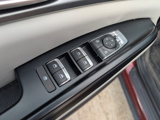 2023 Kia Carnival LX