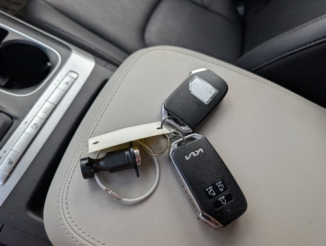 2023 Kia Carnival LX