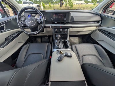 2023 Kia Carnival LX