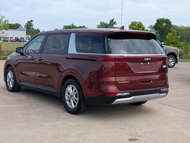 2023 Kia Carnival LX
