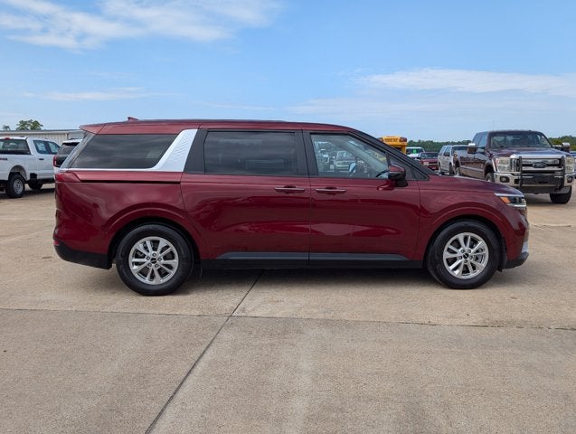 2023 Kia Carnival LX